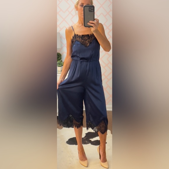 NWT, Alice & Olivia, navy silk romper, size 6 - Picture 2 of 8